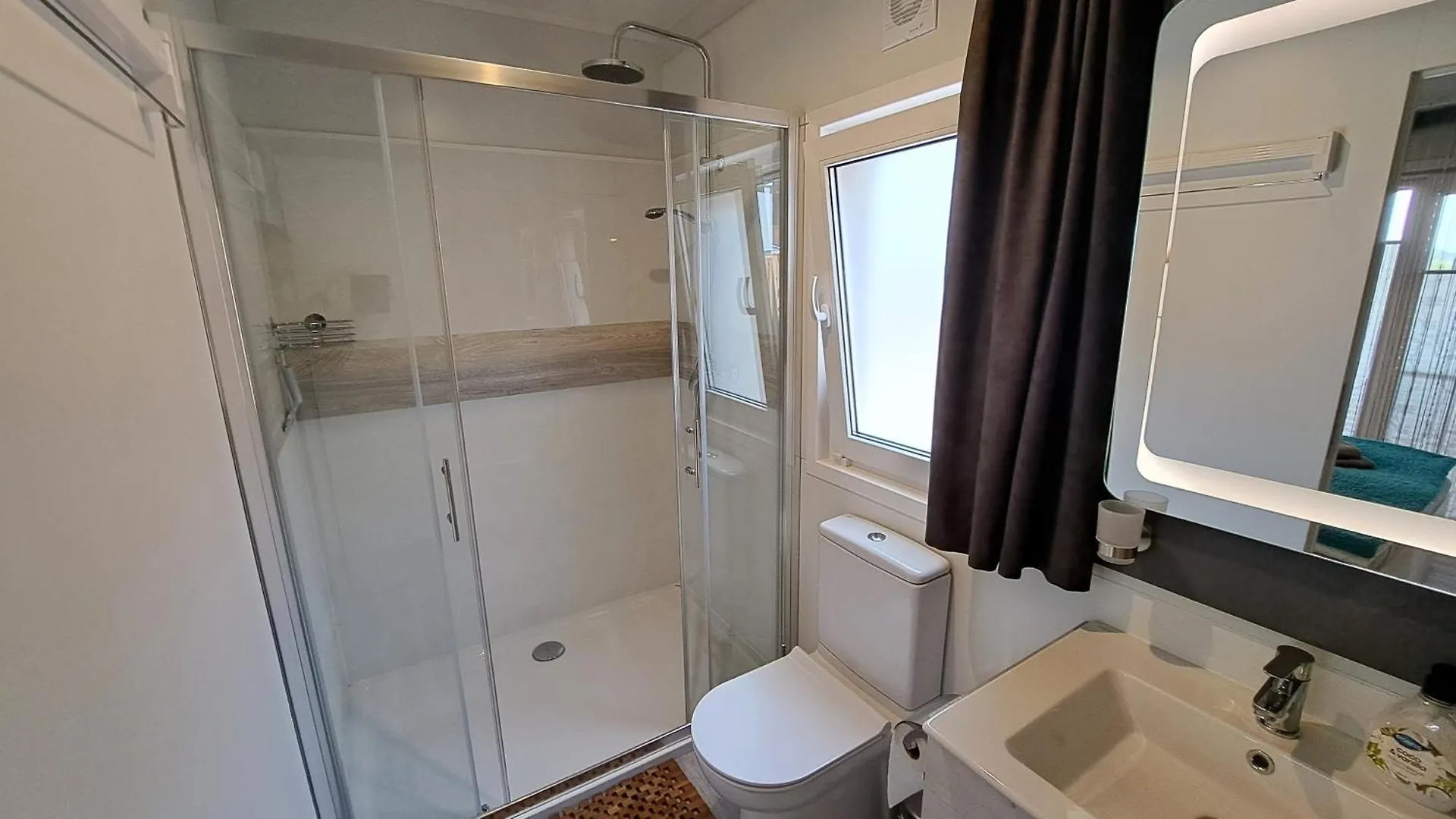 Mobile Home Tom 12 دراغ